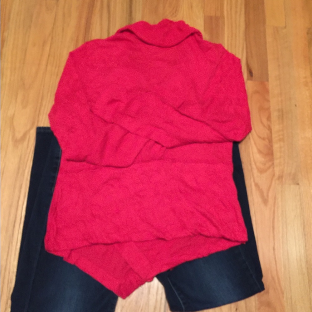 ISDA & Co Sweater - Picture 2 of 9